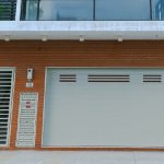 Mẫu cửa cuốn Austdoo xuyên sáng đẹp