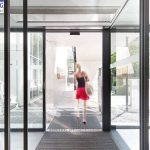 cua-kinh-tu-dong-chinh-hang-min